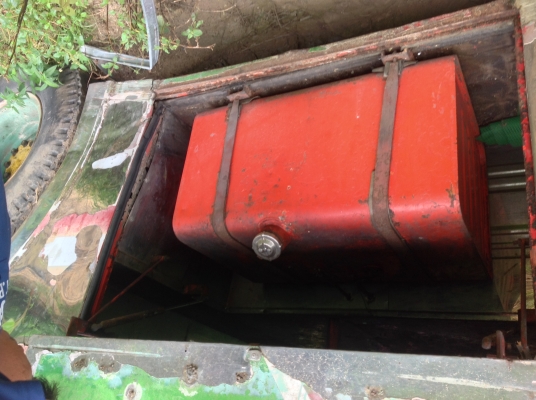 ขายถังน้ำมัน