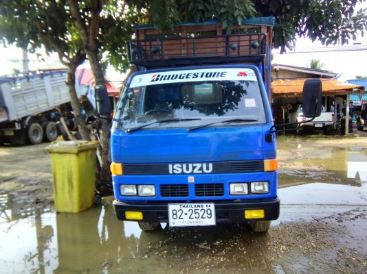 ขายรถหกล้อดั้ม ยี่ห้อ อีซูซุ NKR สภาพดี