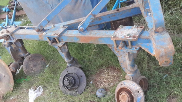 หางสามcmtใส่รถไถฟอร์ด16500