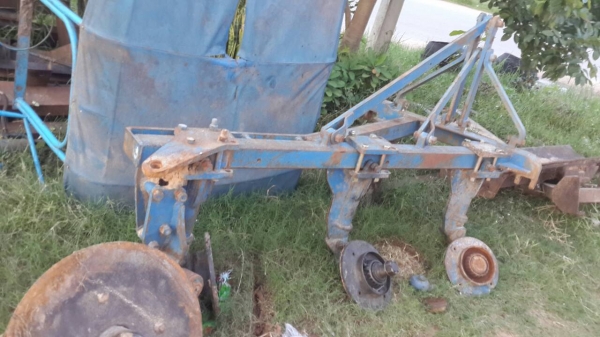 หางสามcmtใส่รถไถฟอร์ด16500