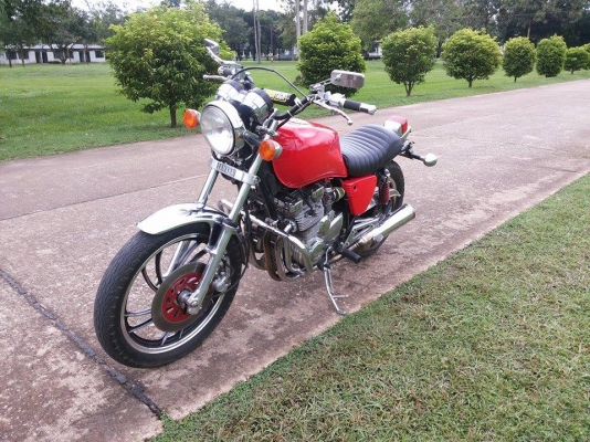 XJ 400 คลาสสิคไปเลยครับ เอาไปทำคาเฟ่ อย่าบอกใครเชียว XJ 400 คลาสสิคไปเลยครับ เอาไปทำคาเฟ่ อย่าบอกใครเชียว
