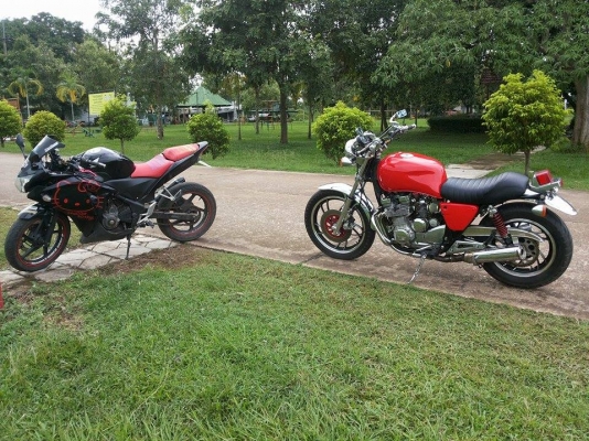 XJ 400 คลาสสิคไปเลยครับ เอาไปทำคาเฟ่ อย่าบอกใครเชียว XJ 400 คลาสสิคไปเลยครับ เอาไปทำคาเฟ่ อย่าบอกใครเชียว