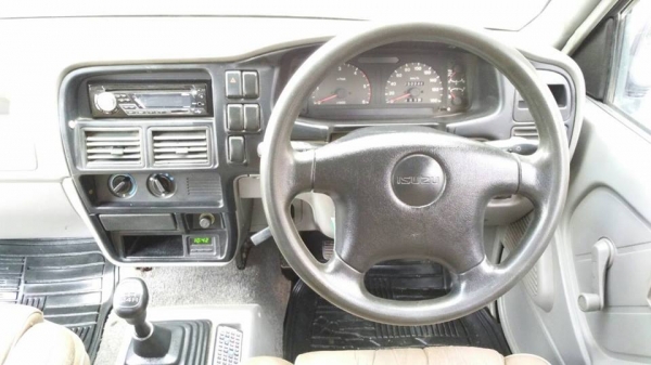 !!!!!!! อีซูซุ ดราก้อนอาย ปี 41 รุ่น SX รถบ้านแท้ พวงมาลัยเพาเวอร์ ล้อแม็ก ยางดี