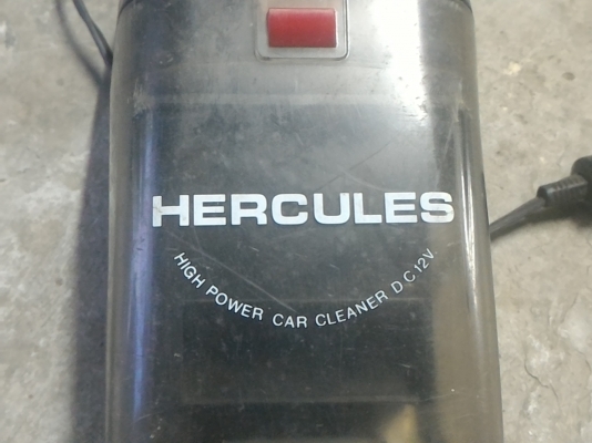 เครื่องดูดฝุ่นแบบพกพา HERCULES ใช้ดูดทั้งแห้งและน้ำ ใช้ไฟ DC 12 V. สายยาวมากเสียบในรถได้