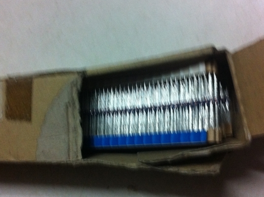 ไดโอด การทำงานเปลี่ยนกระแสสลับเป็นกระแสตรง ของใหม่ในแพ็คมีสองกล่อง นำไปใช้งานได้เลยทั่วไป (ให้ทั้งกล่อง)