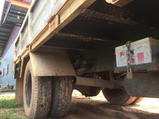 ขาย  6 ล้อ HINO 210 แรง ติดเครน KATO 3.6 ตัน