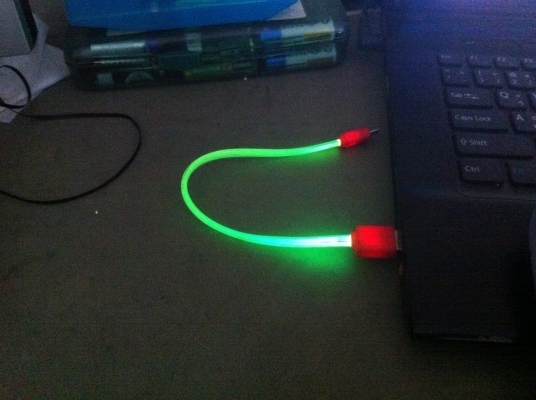สายลิ้งค์และ ชาร์จได้ของ ASCH มีไฟแสงสีต่างๆสวยๆตามสาย
