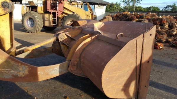ขายรถตักล้อยาง KOMATSU 510 กรองคู่ พร้อมใช้งาน สนใจโทร 081-970-1072