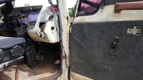 ขายรถ 10 ล้อ เพลาเดียว HINO FL177LA เครื่อง EH700 168 แรงม้า คัสซีสวย เบรคลมดัน พวงมาลัยพาวเวอร์ ทะเบียนพร้อมโอนครับ