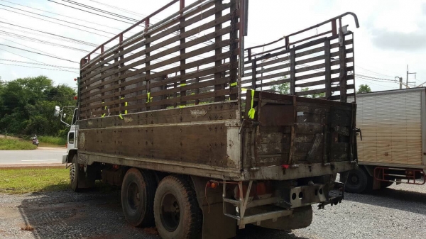 ขายรถ 10 ล้อ เพลาเดียว HINO FL177LA เครื่อง EH700 168 แรงม้า คัสซีสวย เบรคลมดัน พวงมาลัยพาวเวอร์ ทะเบียนพร้อมโอนครับ