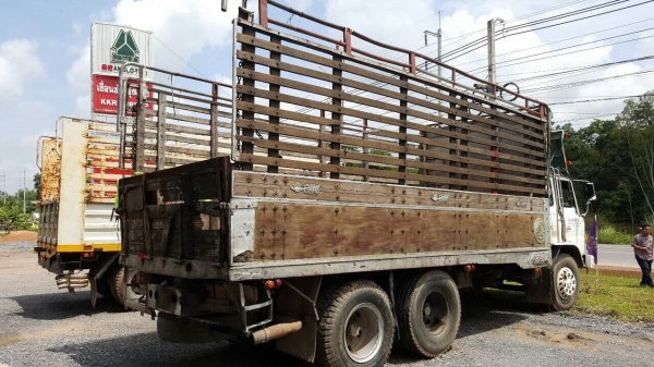 ขายรถ 10 ล้อ เพลาเดียว HINO FL177LA เครื่อง EH700 168 แรงม้า คัสซีสวย เบรคลมดัน พวงมาลัยพาวเวอร์ ทะเบียนพร้อมโอนครับ