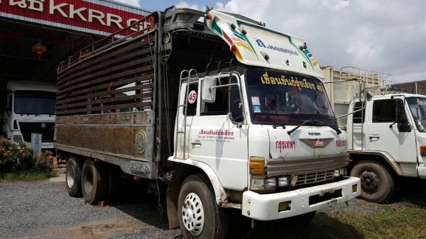 ขายรถ 10 ล้อ เพลาเดียว HINO FL177LA เครื่อง EH700 168 แรงม้า คัสซีสวย เบรคลมดัน พวงมาลัยพาวเวอร์ ทะเบียนพร้อมโอนครับ