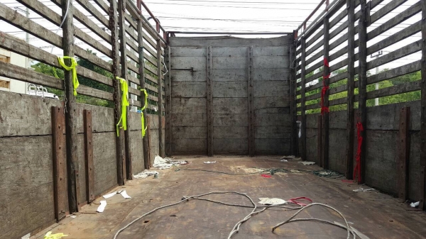 ขายรถ 10 ล้อ เพลาเดียว HINO FL177LA เครื่อง EH700 168 แรงม้า คัสซีสวย เบรคลมดัน พวงมาลัยพาวเวอร์ ทะเบียนพร้อมโอนครับ