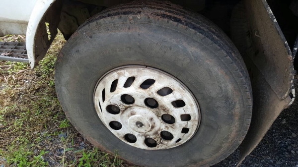 ขายรถ 10 ล้อ เพลาเดียว HINO FL177LA เครื่อง EH700 168 แรงม้า คัสซีสวย เบรคลมดัน พวงมาลัยพาวเวอร์ ทะเบียนพร้อมโอนครับ