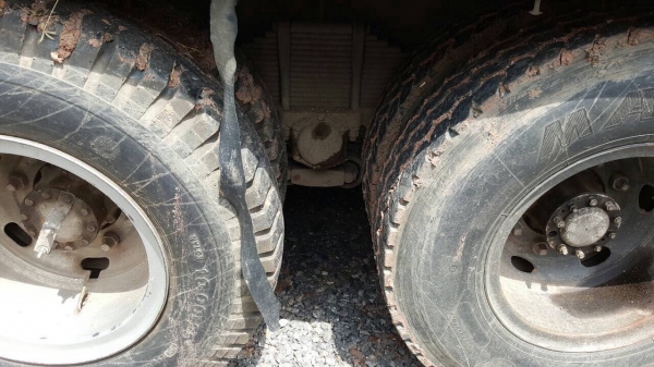 ขายรถ 10 ล้อ เพลาเดียว HINO FL177LA เครื่อง EH700 168 แรงม้า คัสซีสวย เบรคลมดัน พวงมาลัยพาวเวอร์ ทะเบียนพร้อมโอนครับ