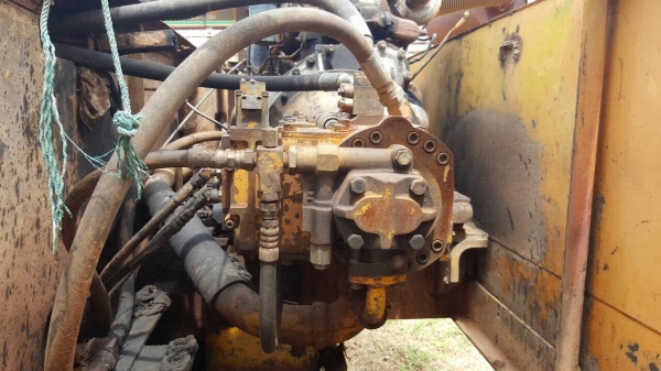 ขายแบคโฮ KOMATSU PC200-3 คอนโทรลสั้น เอกสารเล่มทะเบียนครบ เครื่อง 6D14 เทอร์โบ รถใช้งานได้ปกติ ราคาคุยกันได้ครับ