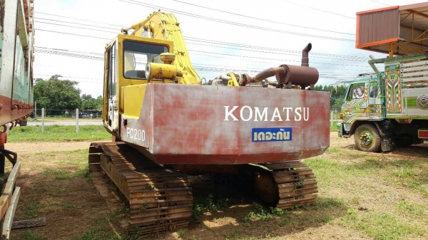 ขายแบคโฮ KOMATSU PC200-3 คอนโทรลสั้น เอกสารเล่มทะเบียนครบ เครื่อง 6D14 เทอร์โบ รถใช้งานได้ปกติ ราคาคุยกันได้ครับ