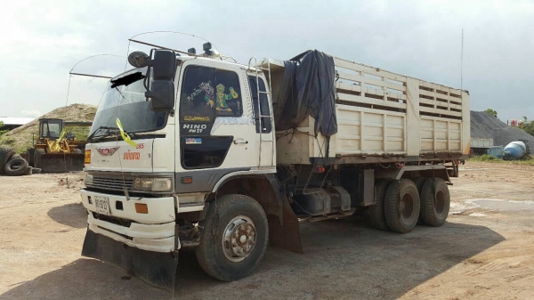 ขาย 10 ล้อดั้ม HINO FM1M มีระบบลำโพงลากพ่วง เครื่องเดิม EM100 220 แรงม้า เกียร์เดิม สโลว์เดิม คัสซีสวยตลอดเส้น ยางเต็ม แอร์เย็น ทะเบียนพร้อมโอน ขาย 10 ล้อดั้ม HINO FM1M มีระบบลำโพงลากพ่วง เครื่องเดิม EM100 220 แรงม้า เกียร์เดิม สโลว์เดิม คัสซีสวยตลอดเส้น ยางเต็ม แอร์เย็น ทะเบียนพร้อมโอน