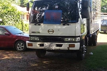 6 ล้อ 6 ล้อ