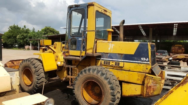 ขายรถตัก KOMATSU WA180 สภาพพร้อมใช้งาน เอกสารเล่มทะเบียนครบ เครื่องดี ปั้มดี ยางเต็มทุกเส้น ขายรถตัก KOMATSU WA180 สภาพพร้อมใช้งาน เอกสารเล่มทะเบียนครบ เครื่องดี ปั้มดี ยางเต็มทุกเส้น