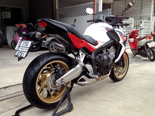 ((ดาวน์53000)) ขาย CB650f ปี2014 TRI-Color วิ่ง1800 km. ราคา 253000 บาท