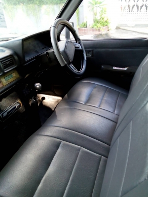 ขาย รถกระบะ Toyota Hilux Hero ปี1988