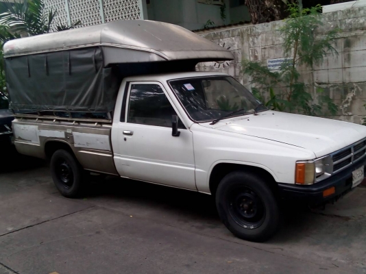 ขาย รถกระบะ Toyota Hilux Hero ปี1988