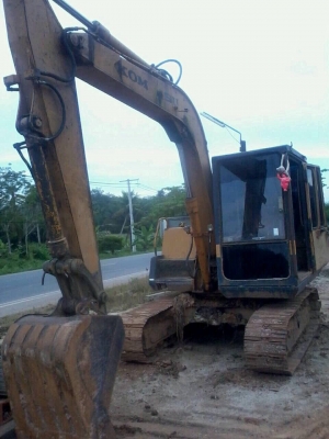 ขายแบคโฮ KOMATSU PC60-5 มีแอร์ ใบอินวอยพร้อม สนใจโทร 081-970-1072 ขายแบคโฮ KOMATSU PC60-5 มีแอร์ ใบอินวอยพร้อม สนใจโทร 081-970-1072