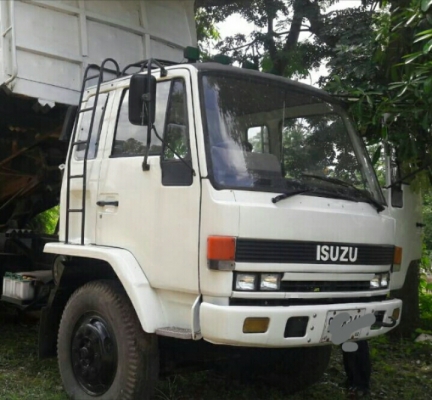 สิบล้อ อีซูซุ ร็อค วางเครือง P1- 280 สโลส 2เพา สภาพดีสวยพร้อมใช้ ทะเบียนพร้อมโอน ราคา 685,000บ