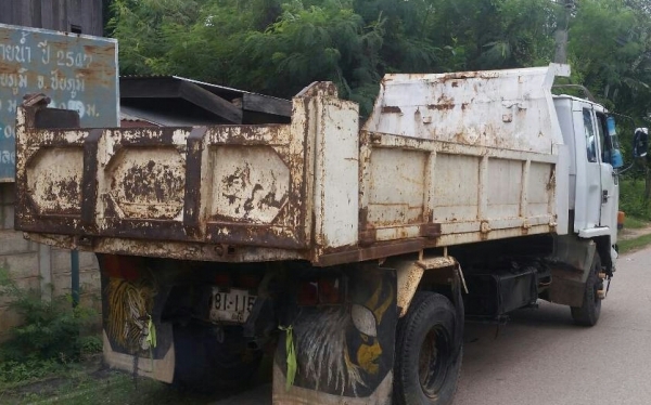 หกล้อ อีซูซุ FRR-195 ดั้ม5 คิว สภาพดีพร้อมใช้ ทะเบียนพร้อมโอน หกล้อ อีซูซุ FRR-195 ดั้ม5 คิว สภาพดีพร้อมใช้ ทะเบียนพร้อมโอน