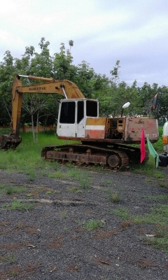 ขายด่วนรถ แบ็คโฮ KOMATSU  PC 200 - 5
