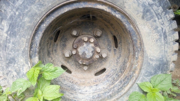 ไดฮัดสุ รถ 6  ล้อ ไม่มีเล่ม ขาย 65,000บาท