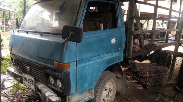 ไดฮัดสุ รถ 6  ล้อ ไม่มีเล่ม ขาย 65,000บาท