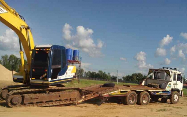 สิบล้อ มิตซู ไอ้หลง 195โบว์ TD 2เพา เทนเลอร์ บรรทุกรถเกียว+แม็คโค120 สภาพดีสวยเดิมๆพร้อมใช้ ทะเบียนพร้อมโอน สิบล้อ มิตซู ไอ้หลง 195โบว์ TD 2เพา เทนเลอร์ บรรทุกรถเกียว+แม็คโค120 สภาพดีสวยเดิมๆพร้อมใช้ ทะเบียนพร้อมโอน