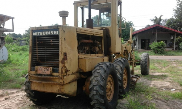 ขายถูกรถเกรด MITSU เอวอ่อนรุ่น MG 300-1 เครื่องเดิมปั้มเดิมเครื่องดีปั้มดีมากเอกสารทะเบียน ขายถูกรถเกรด MITSU เอวอ่อนรุ่น MG 300-1 เครื่องเดิมปั้มเดิมเครื่องดีปั้มดีมากเอกสารทะเบียน