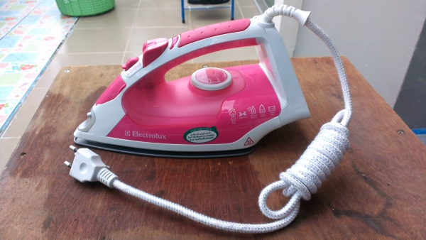 ขายเตารีด Electrolux