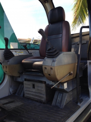 ขายค่ะ KOBELCO SK60-2 นำเข้าจากญี่ปุ่นแท้ๆ มีใบมีดดันค่ะใช้งานน้อย 4000 กว่าชั่วโมง สภาพสวย ๆจริงค่ะ