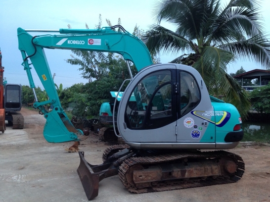 ขายค่ะ KOBELCO SK60-2 นำเข้าจากญี่ปุ่นแท้ๆ มีใบมีดดันค่ะใช้งานน้อย 4000 กว่าชั่วโมง สภาพสวย ๆจริงค่ะ