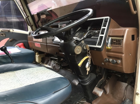 HINOรถมือเดียวออกห้าง รถสวยพร้อมใช้งาน ยางใหม่ หัวเดิมบาง 082-3816797