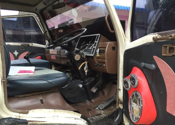 HINOรถมือเดียวออกห้าง รถสวยพร้อมใช้งาน ยางใหม่ หัวเดิมบาง 082-3816797