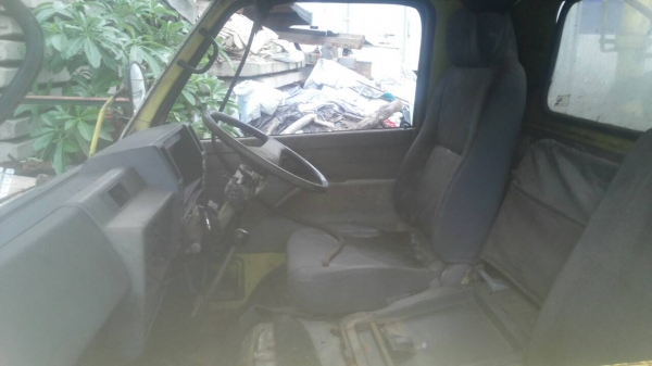 ขายด่วนครับ รถกระเช้า NKR 110 รถนำเข้า ครับ เอกสารหาย หาไม่ได้ ขายตามสภาพ ครับ