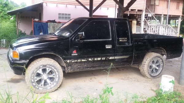 ขายปิคอัพอีสุ4×4เครื่อง2800เทอโบ ขายปิคอัพอีสุ4×4เครื่อง2800เทอโบ