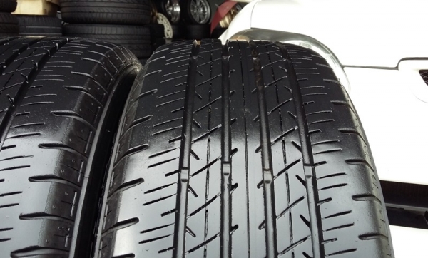 ยาง,215-60-16 Bridgestone ER33 ปี14สวยๆไม่ปะ ชุด 4,500 ยาง,215-60-16 Bridgestone ER33 ปี14สวยๆไม่ปะ ชุด 4,500