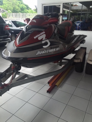ขายเจ็ตสกี มี 2 ลำให้เลือก