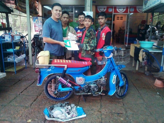 ขาย Yamaha Y80 เครื่องไลฟาน125 มีเล่มทะเบียน ภาษีขาดปี 56 (ต่อภาษีได้ +ชุดโอนลอยเเละใบซื้อขาย) ราคาพร้อมจบ 6000 บาท มีเครื่องตัวเก่าให้อีก 1 เครื่อง สนใจทักเเชทหรือโทร.089-8054390 โอ๋ อยู่จังหวัด ลพบุรี