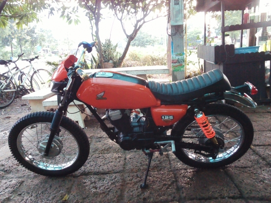 ขาย Honda Wing125 เครื่องเดิม ไม่มี ท.บ. มีใบซื้อขายออกให้ ค่าตัว 10500 บาท สนใจโทร.089-8054390 โอ๋ ลพบุรี