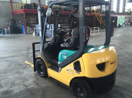 ขายโฟล์คลิฟท์ KOMATSU โคมัตสุ 1.5ตัน รุ่น20 รุ่นใหม่ เสายกสูง3เมตร เครื่องยนต์ดีเซล เกียร์ออโต้  ใช้งาน3699ช.ม.นำเข้าจากญี่ปุ่นโดยตรง  สนใจติดต่อ บริษัท ชัยเสรียานยนต์ จำกัด ติดต่อโดยตรงที่ 086-0801238