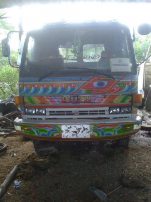 ขายเทรนเลอร์. บรรทุกรถเกี่ยวข้าว. รถตีดิน