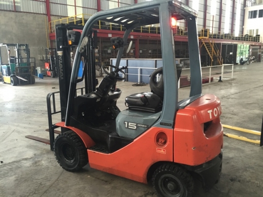 ขายโฟล์คลิฟท์ TOYOTA โตโยต้า 1.5ตัน รุ่น8 รุ่นใหม่ เสายกสูง3เมตร เครื่องยนต์เบนซิน เกียร์ออโต้  ใช้งาน7440ช.ม.นำเข้าจากญี่ปุ่นโดยตรง  สนใจติดต่อ บริษัท ชัยเสรียานยนต์ จำกัด ติดต่อโดยตรงที่ 086-0801238