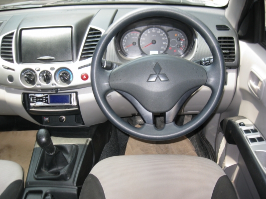 ถูกสุดๆ**จัดเต็ม-ฟรีดาวน์**VIGO ปี2013 ติดแก๊สLPG สนใจโทร 086-038-9416